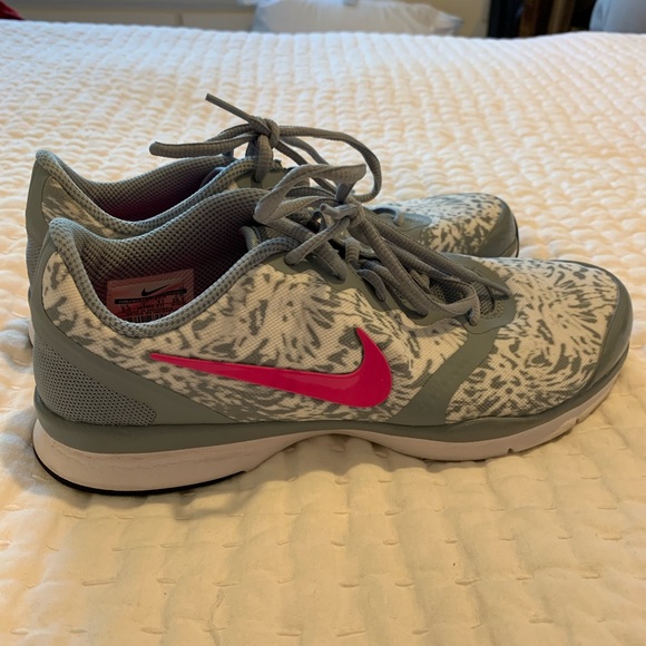 nike running shoes camouflage